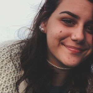 Meet your Posher, Alyssa